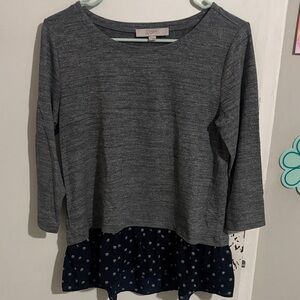 Women's S Ann Taylor LOFT 3/4 Sleeve Rayon Polyester Shirt Grey and Blue